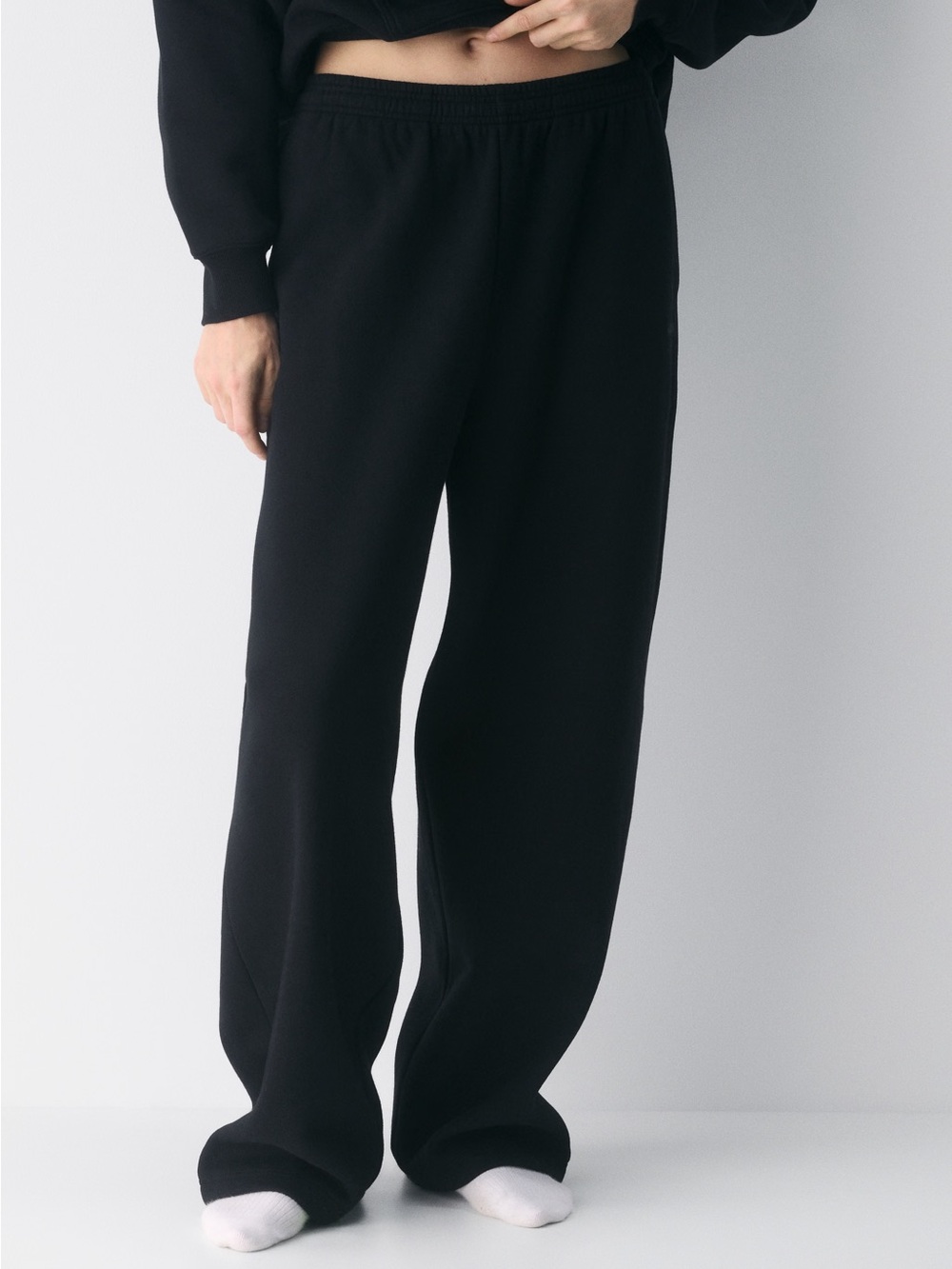 Aritzia Boyfriend Barrel Sweatpants